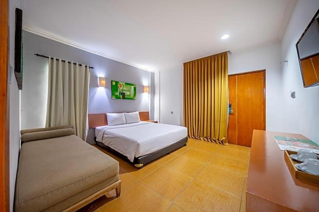 Spazzio Bali Hotel Kuta  Exterior photo